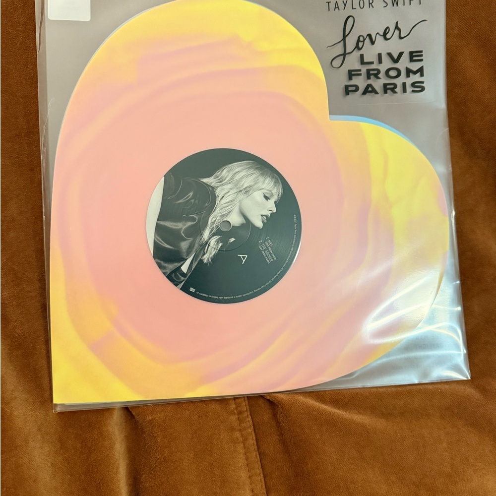 Taylor Swift Heart-Shaped Vinyl